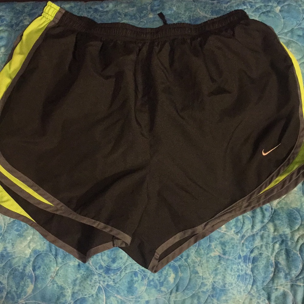 Nike tempo shorts